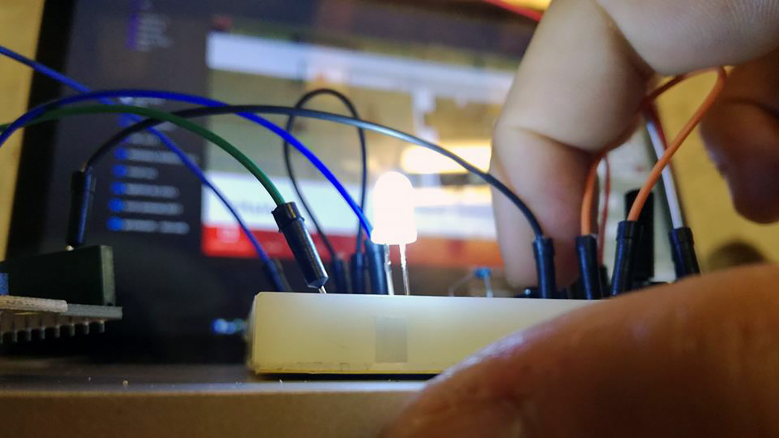 Arduino101 BYO Little-Arm