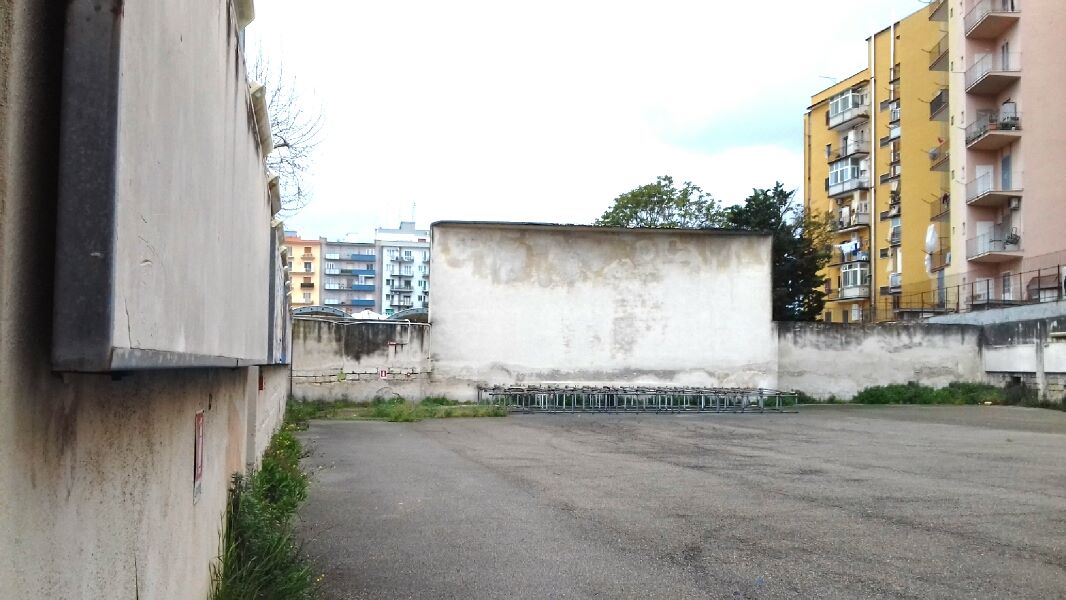 CINEMA/TIC STRUCTURES